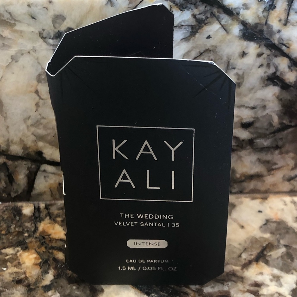 Kayali by Huda Beauty The Wedding Velvet Santal Intense | 35 Sample Vial Spray